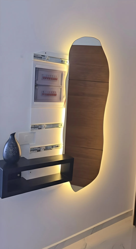 مرآة جدارية عملية 2 في 1 – تخفي لوحة الكهرباء بأناقة