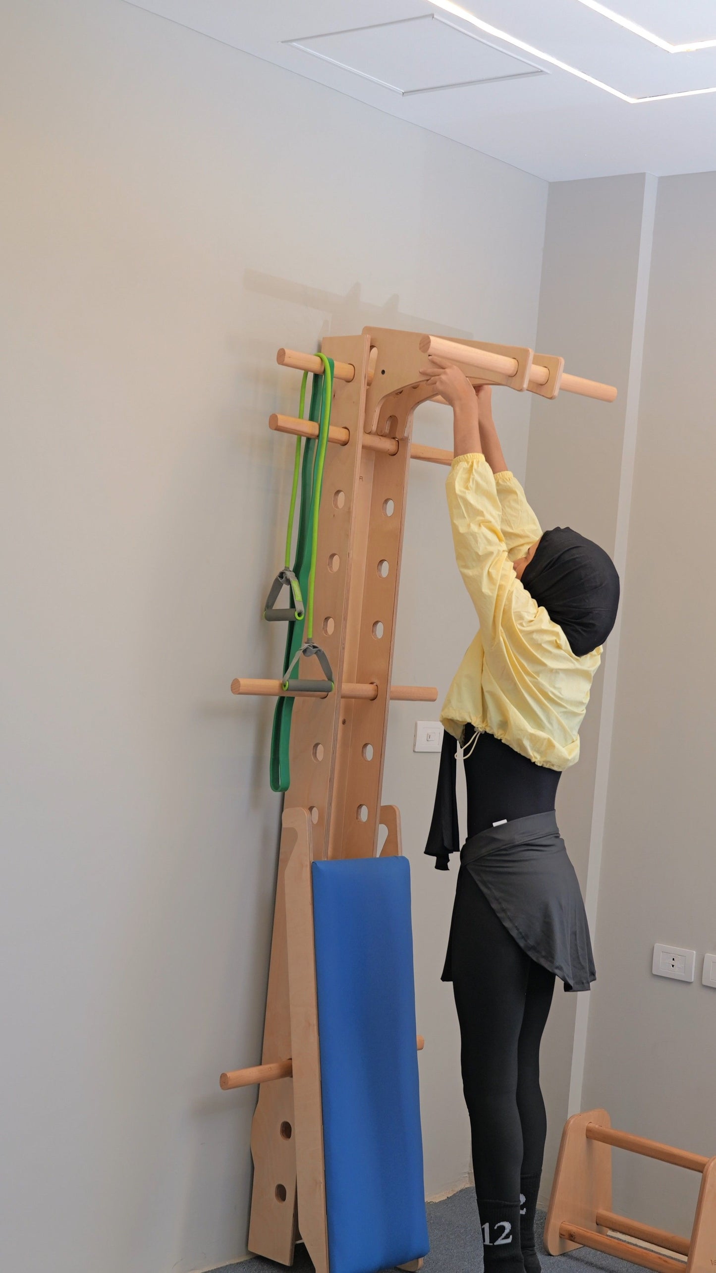 Bfit  لوح التمارين الخشبي متعدد الاستعمالات