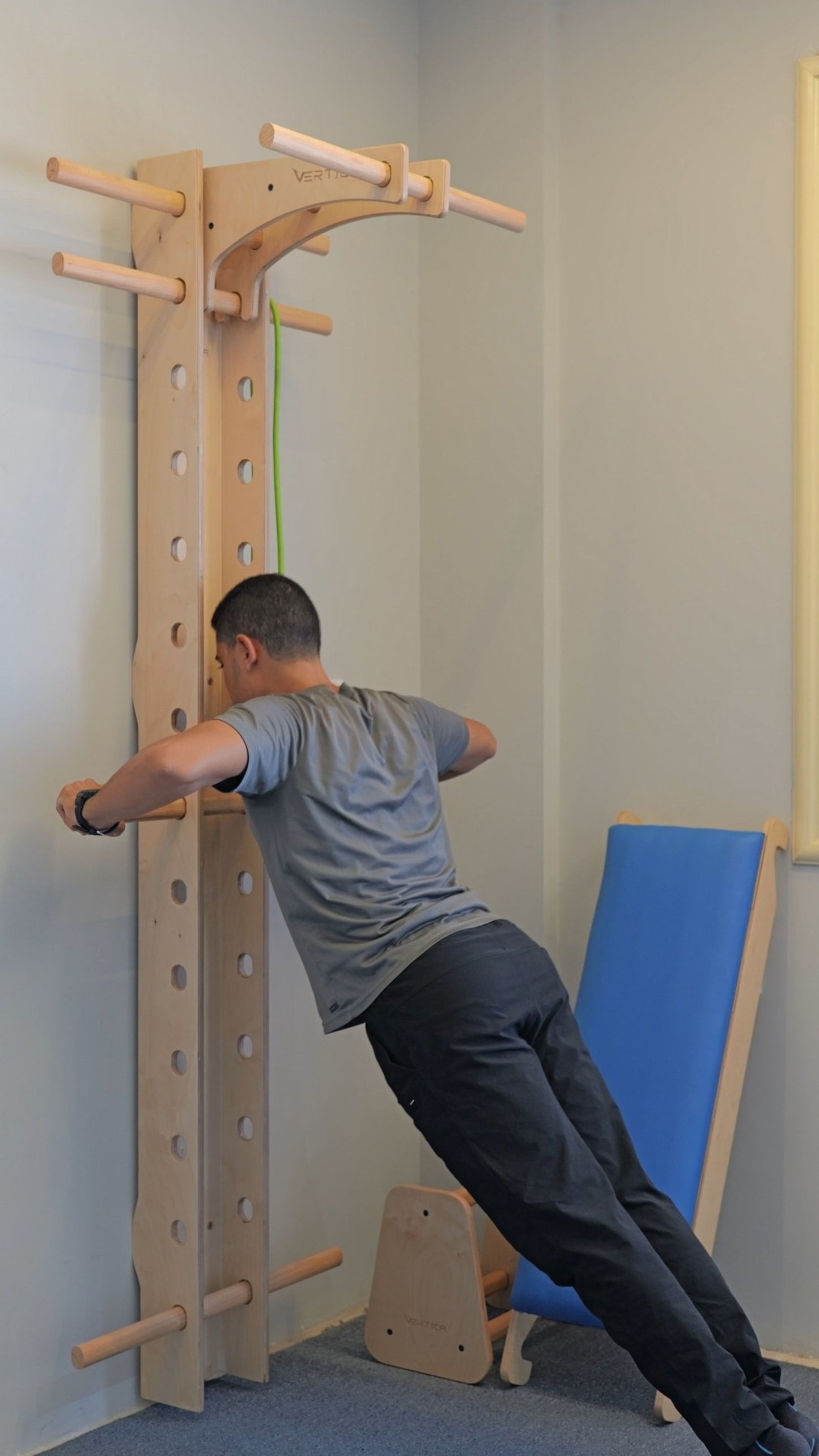 Bfit  لوح التمارين الخشبي متعدد الاستعمالات