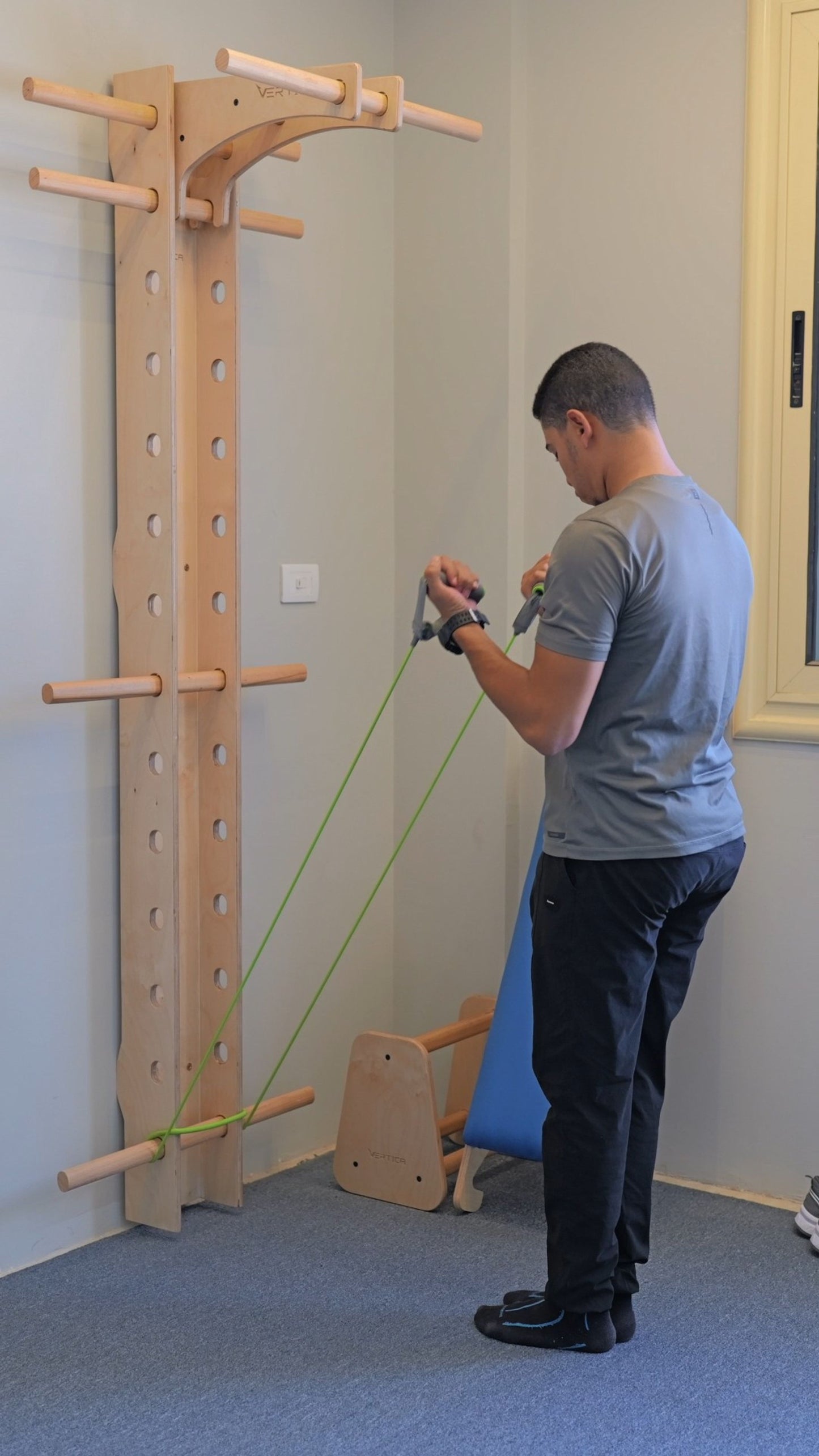 Bfit  لوح التمارين الخشبي متعدد الاستعمالات