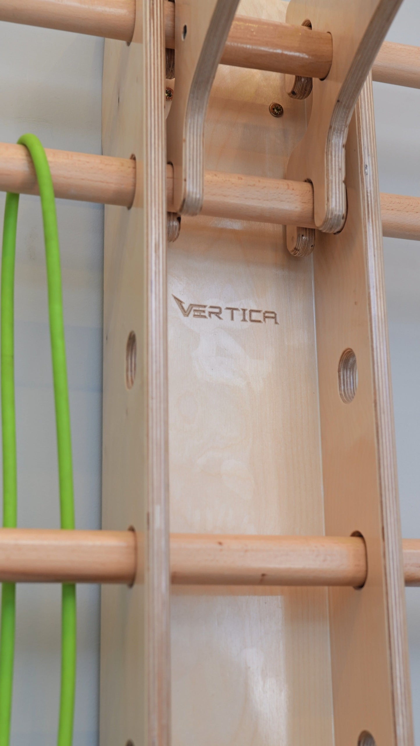 Bfit  لوح التمارين الخشبي متعدد الاستعمالات